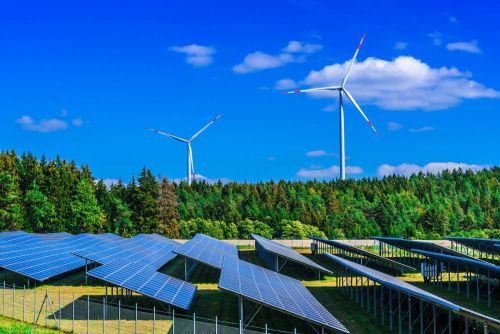 Rekordzubau in Deutschland: 8.000 MW neue Wind- und Solarleistung im ersten Halbjahr 2023