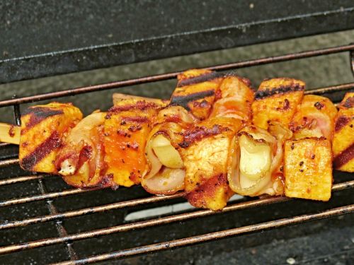 Gasgrill - schnelle Reinigung durch das Ausbrennen