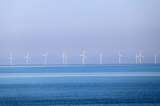 Offshore-Wind-Strom für einen wettbewerbsfähigen Wirtschaftsstandort Deutschland: 13 Handlungsempfehlungen für ein deutschlandweites Wirtschaftswunder auf dem Meer