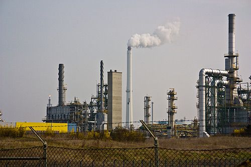 Total-Energies Raffinerie in Leuna: Herausforderungen bei den Öllieferungen groß