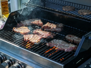 Mit Sicherheit angrillen: So gelingt der Saisonstart mit dem Gasgrill - ein Beitrag vom Deutscher Verband Flüssiggas e. V.