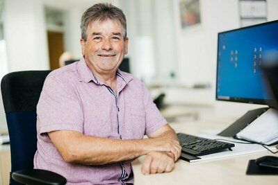 Wir gratulieren unserem Mitarbeiter Bernd Pfeiffer zu seinem 40-jährigen Betriebsjubiläum
