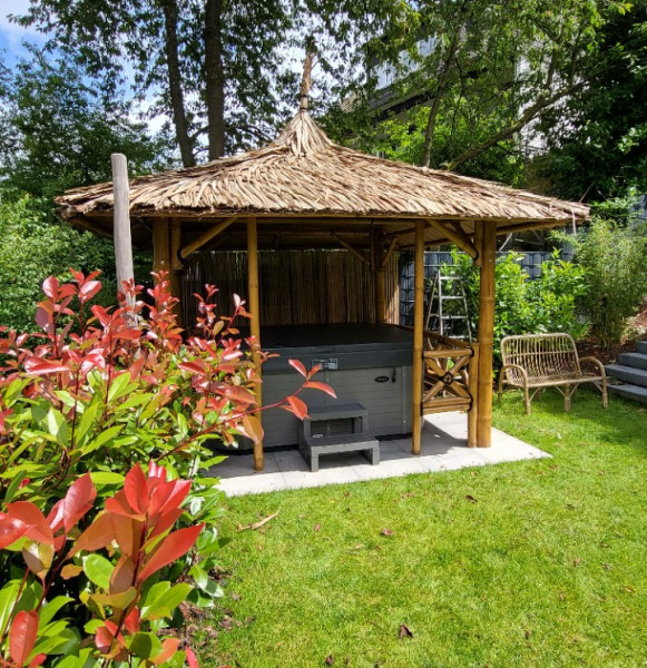 Bambus Pavillon, Gazebo 4,20 x 4,20 m mit Seitenteilen und Eingang